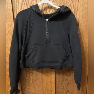 Lululemon cropped scuba